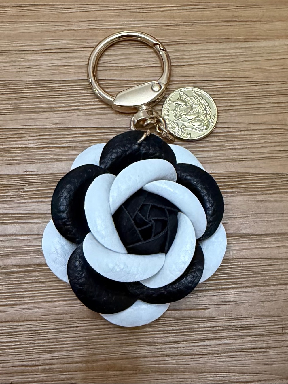 Black & White Leather Flower Keychain with Gold Ring